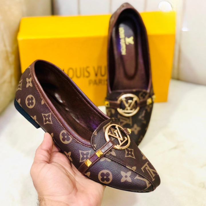 Women's shoes